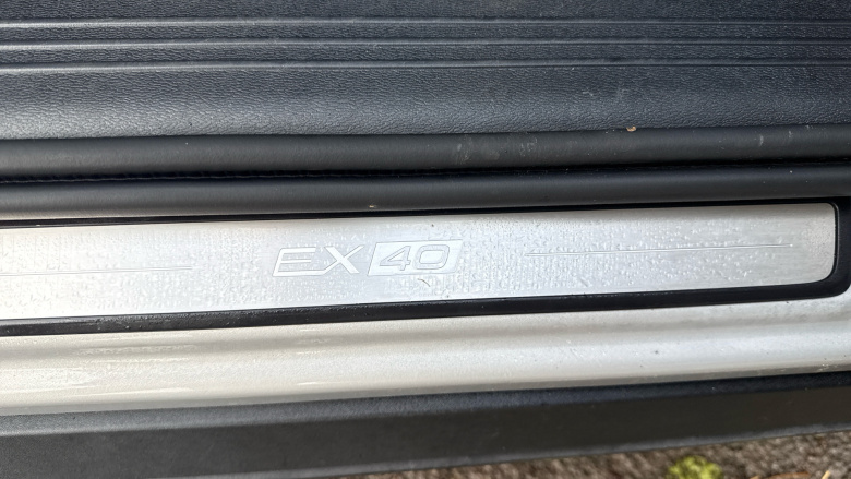 Volvo EX40 185kW Extended Range Plus 78kWh 5dr Auto Electric Estate